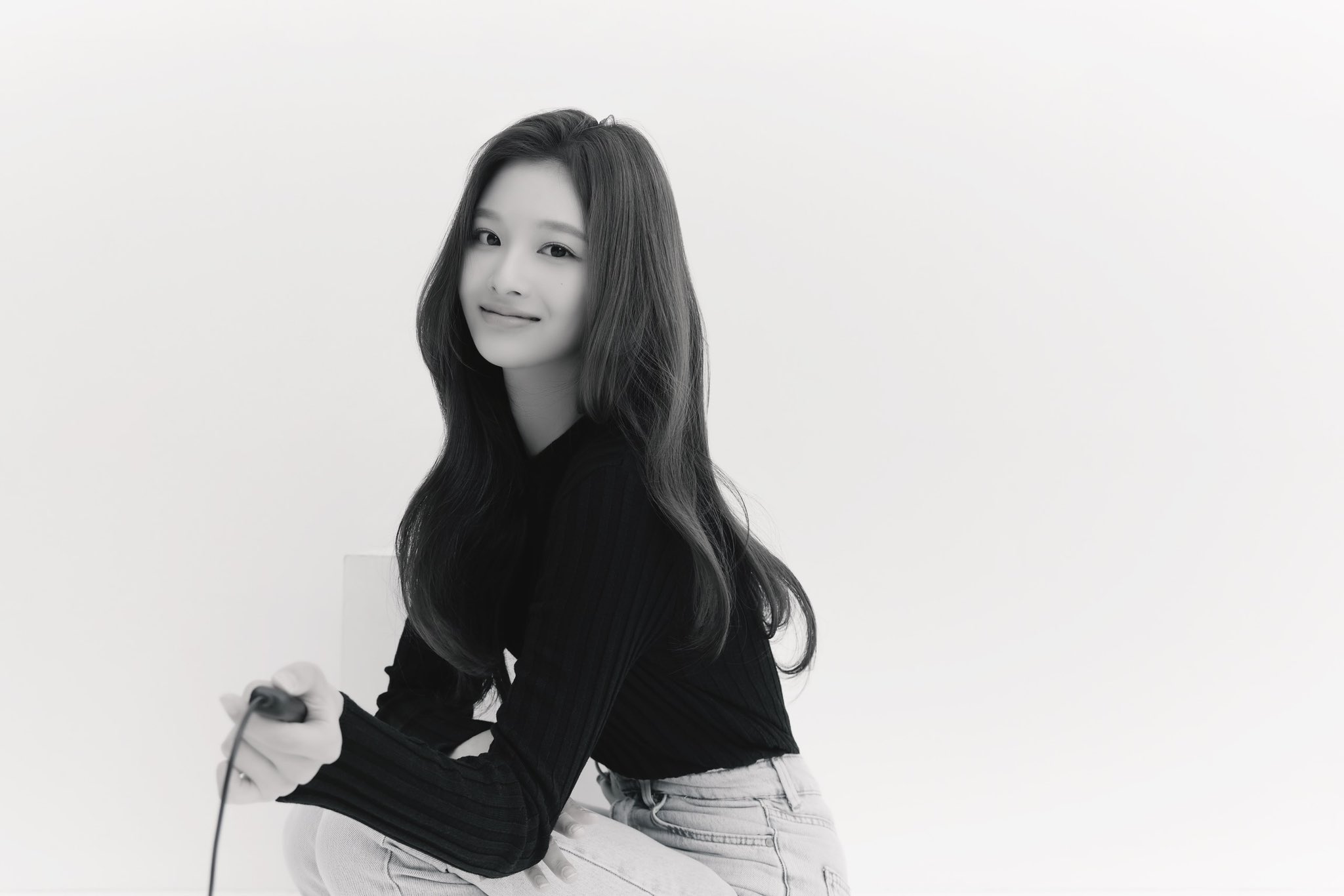 [잡담] 설윤이 배우 프로필 사진같음 분위기 미쳤어 | 인스티즈