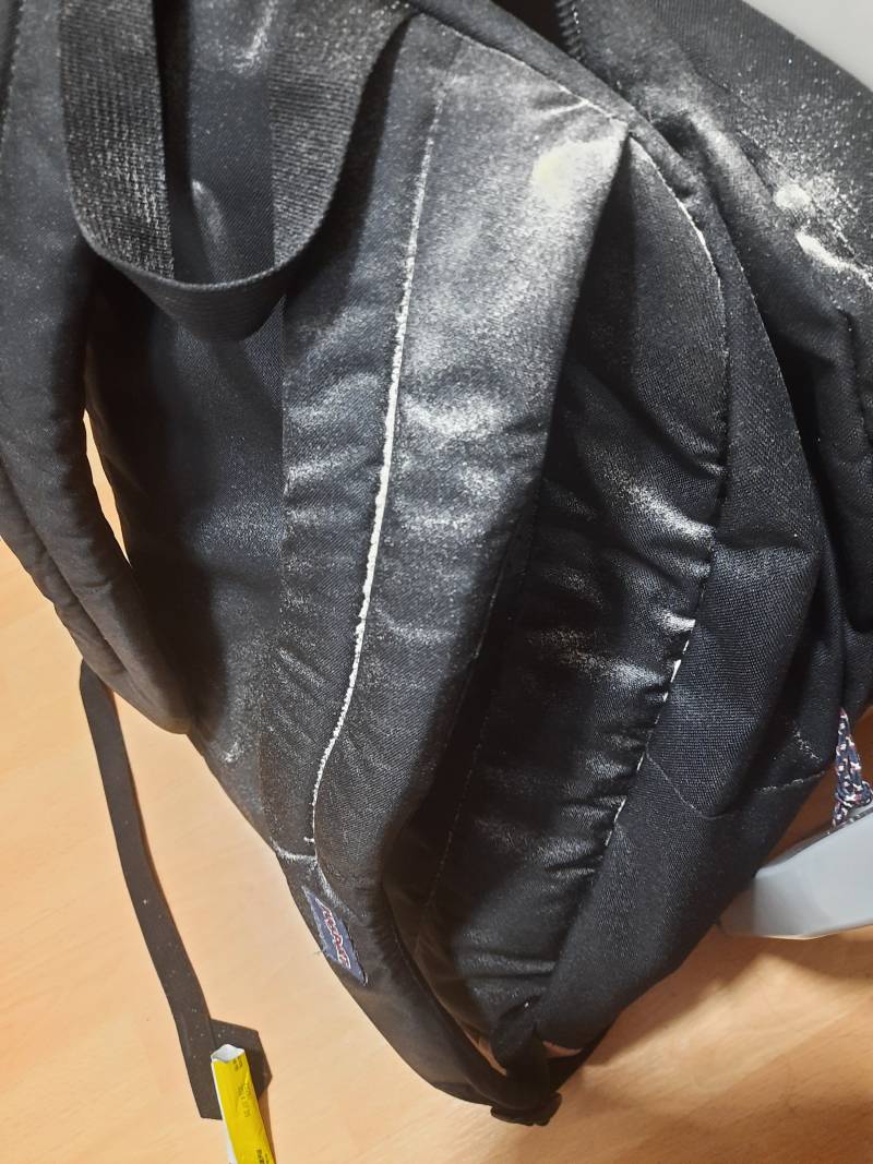 얘들아 나 이사할까.....??가방에 레모나 쏟았어... | 인스티즈