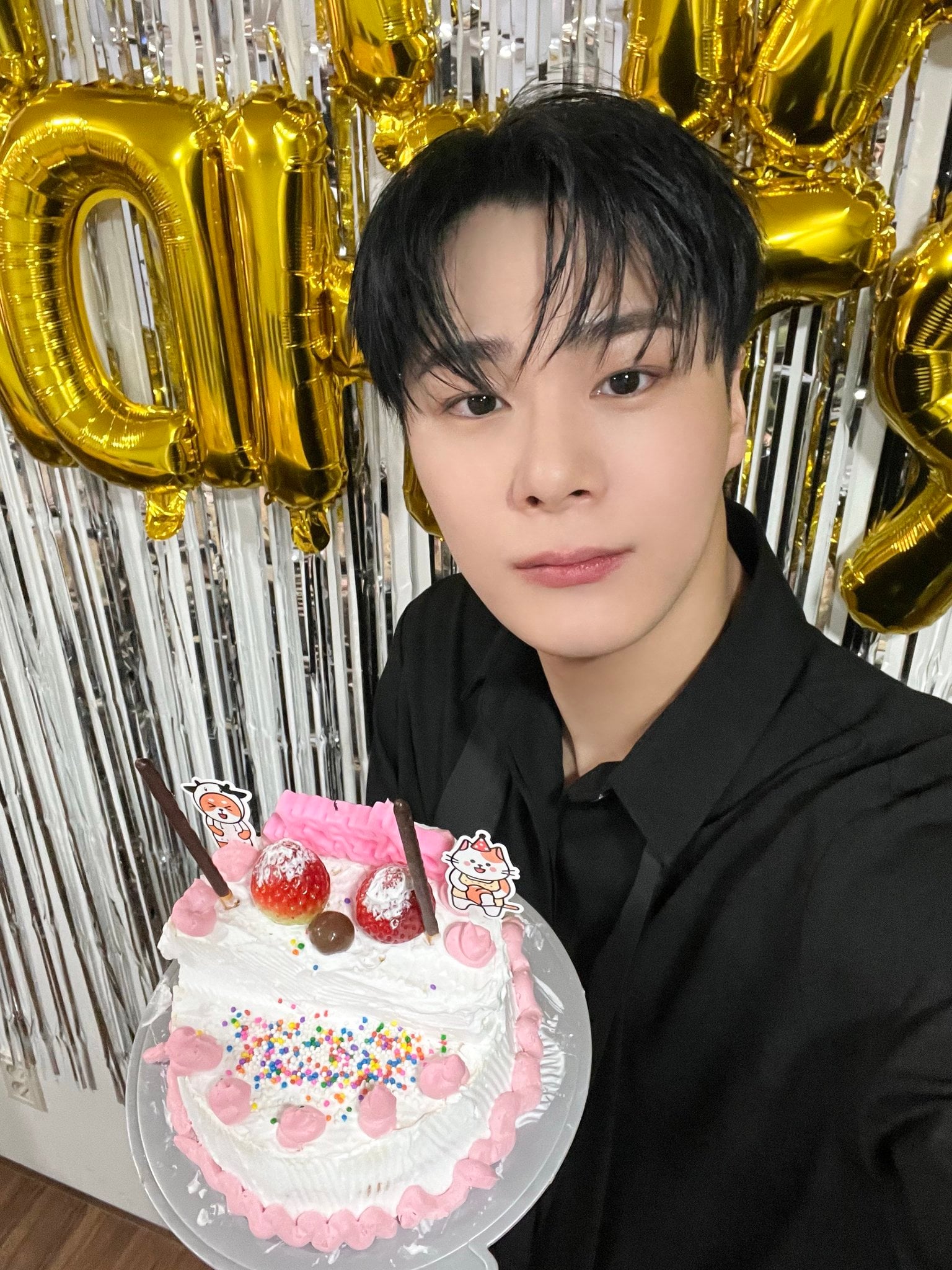 [잡담] 문빈 생일 케이크 너무 귀여워 | 인스티즈