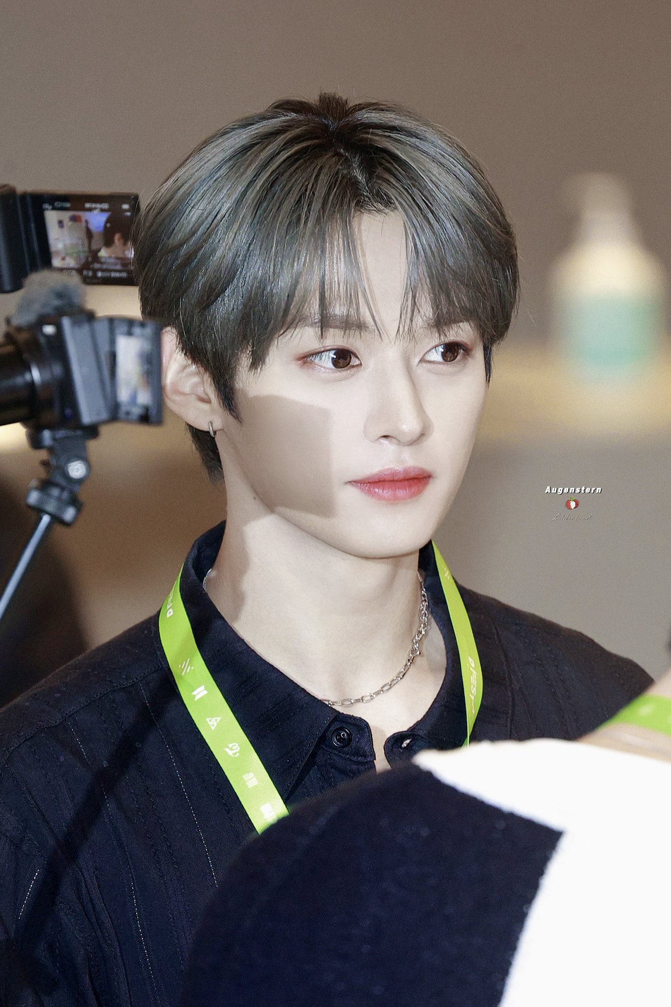 [잡담] 진심으로 내 눈을 앞뒤옆위밑 다트고 쌍꺼풀 꽉꽉 찝어도 이리노 눈 못될듯 | 인스티즈