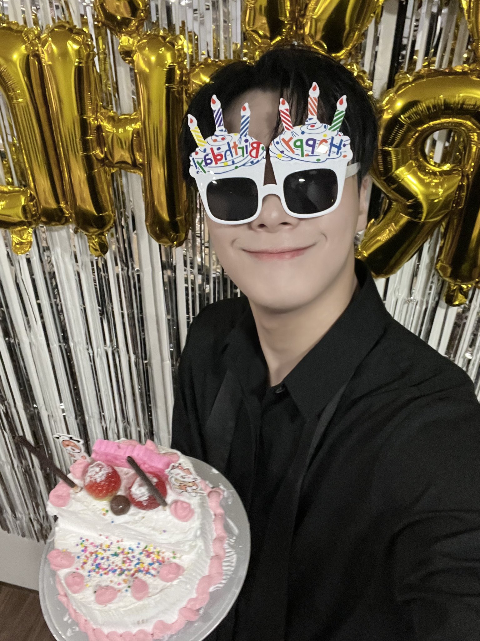 [잡담] 문빈 생일 케이크 너무 귀여워 | 인스티즈
