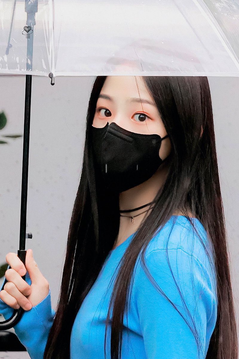 [잡담] 헐 민지 이 짤 초면인데 이것도 뮤뱅 출근길인가? | 인스티즈