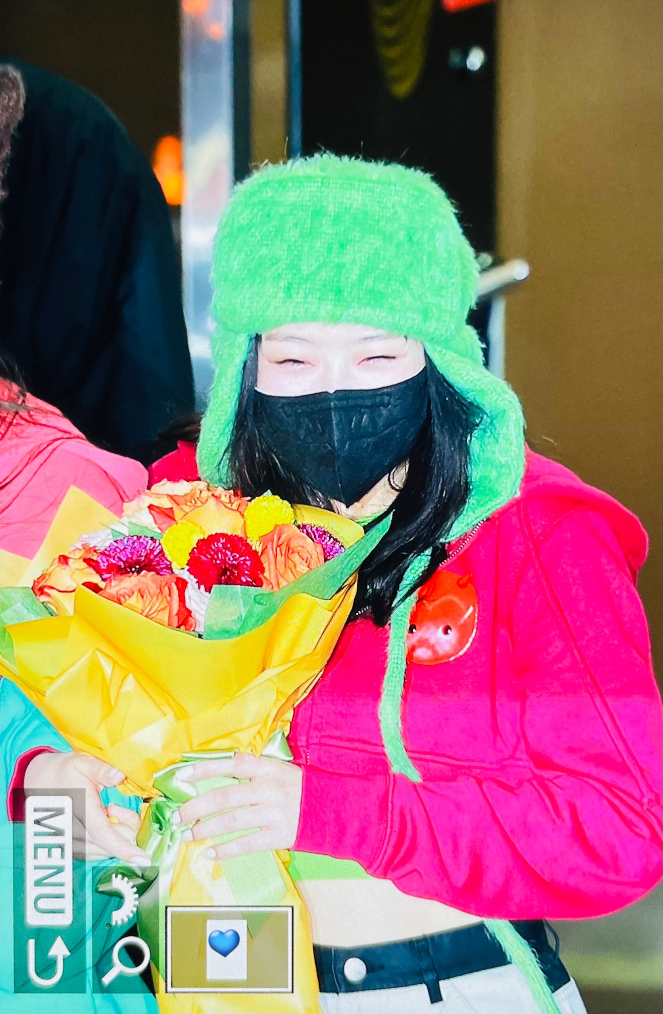 [잡담] 하니 뮤뱅 퇴근길 봨ㅋㅋㅋ 누가봐도 1위한 사람 | 인스티즈
