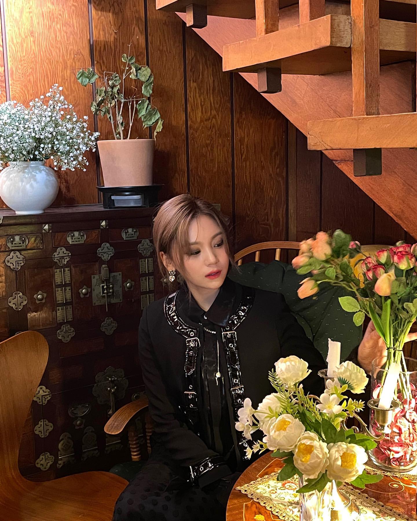 [잡담] 엄지 인스타 떴다 | 인스티즈