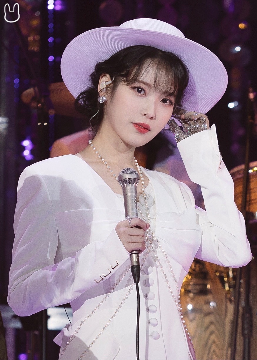 [잡담] 내 기준 아이유 스타일링 레전드 무대 | 인스티즈