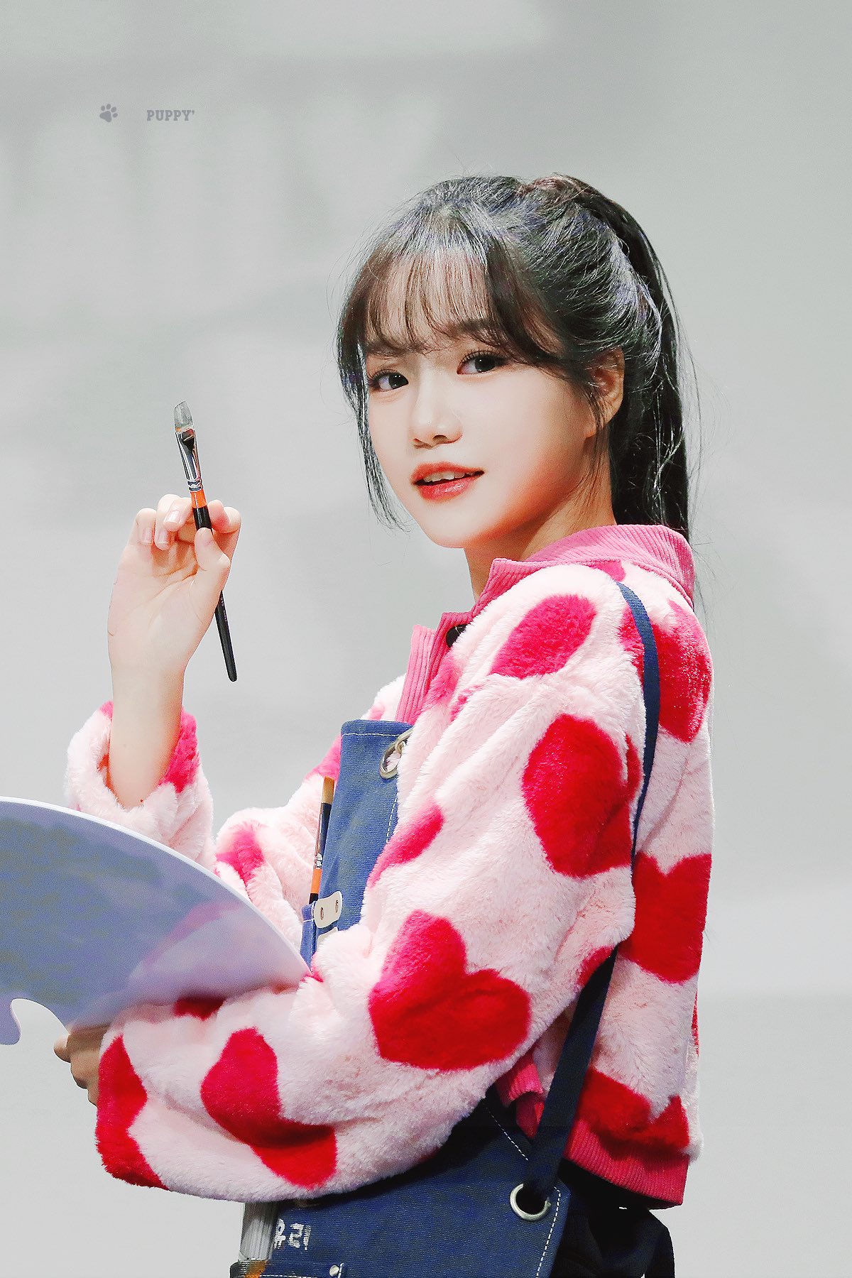 [잡담] 조유리 이 각도 진짜 예쁜데 한번 봐주실 분 | 인스티즈