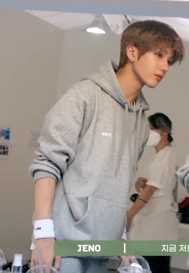 [잡담] 엔드림 지성이는 코~하관 라인이 진짜 개개개개개잘생긴듯 | 인스티즈