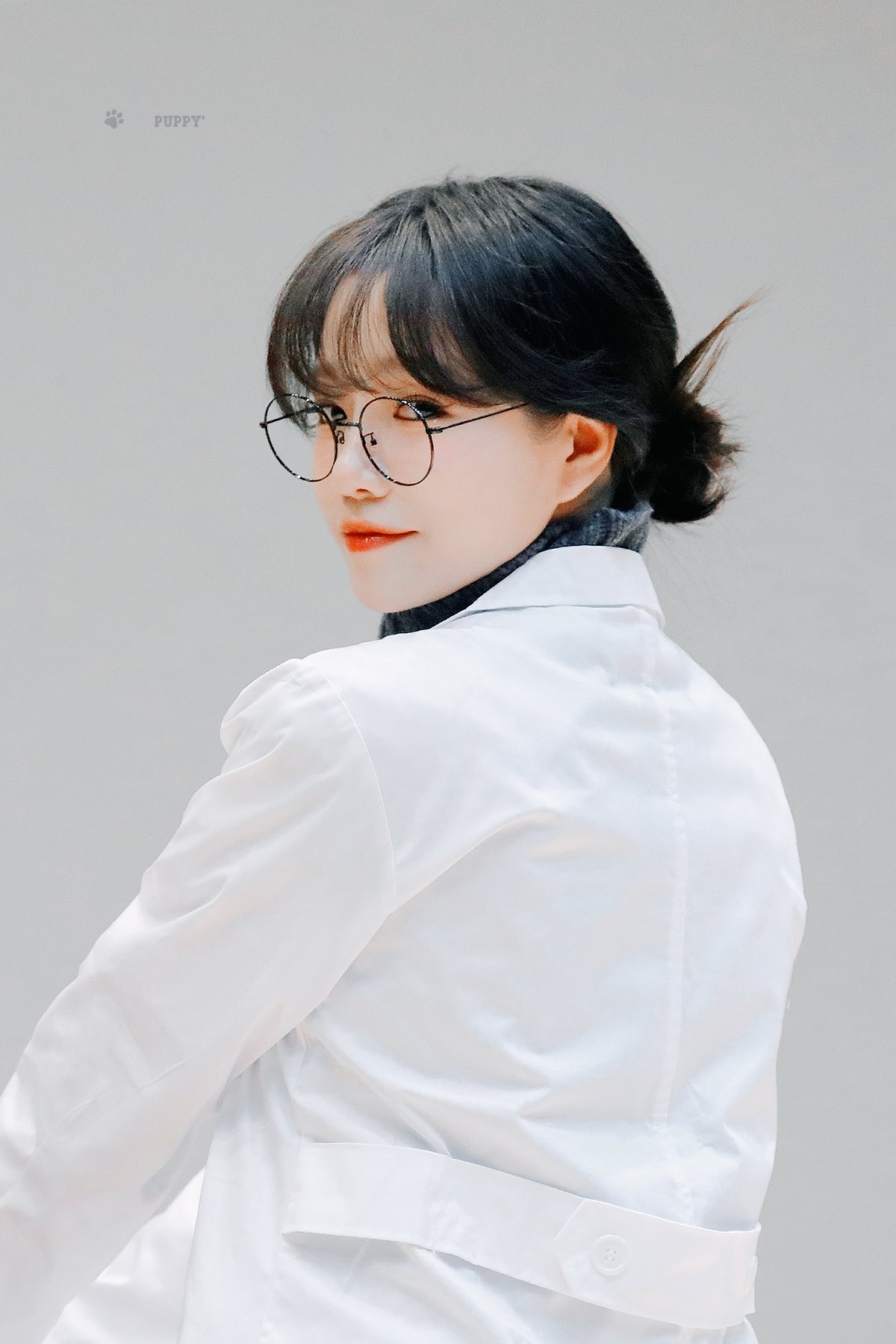 [잡담] 조유리 이 각도 진짜 예쁜데 한번 봐주실 분 | 인스티즈