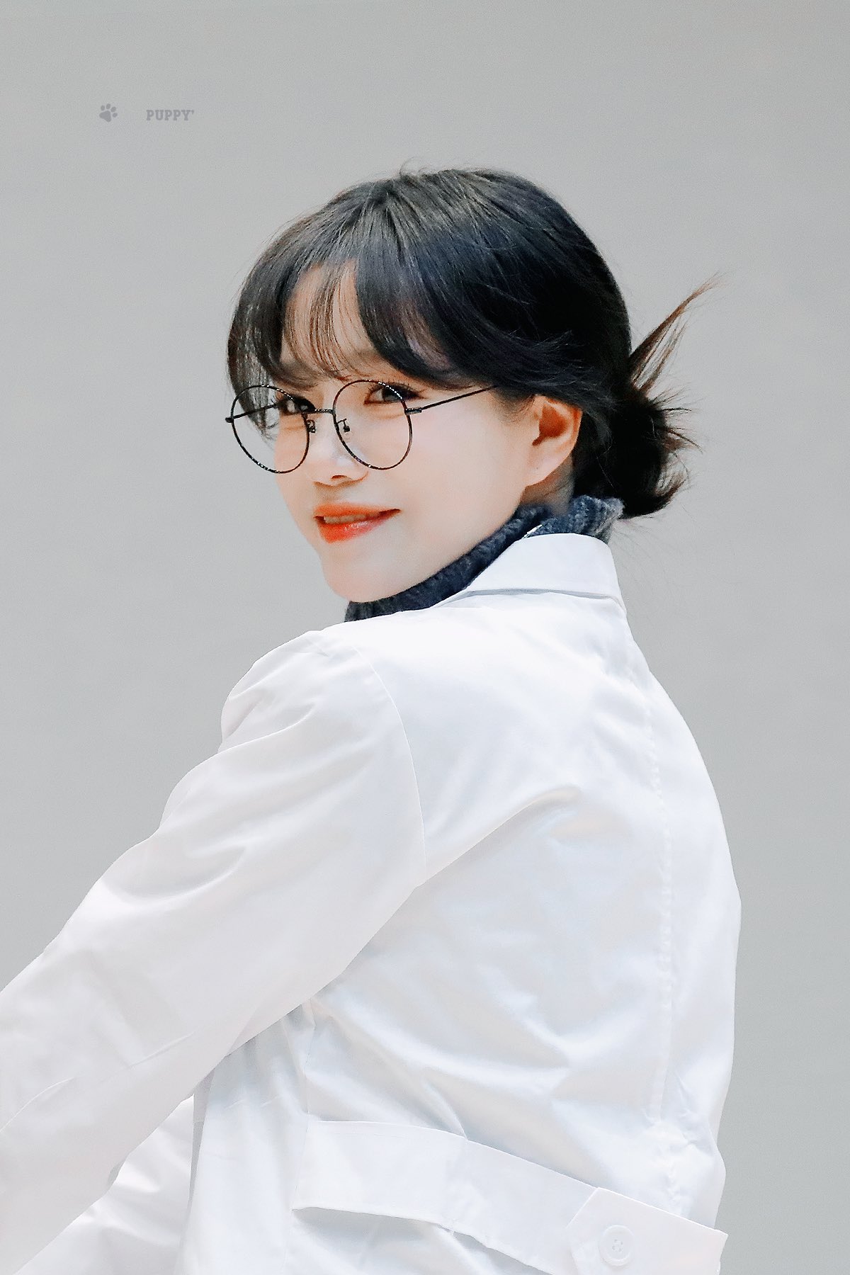 [잡담] 조유리 이 각도 진짜 예쁜데 한번 봐주실 분 | 인스티즈