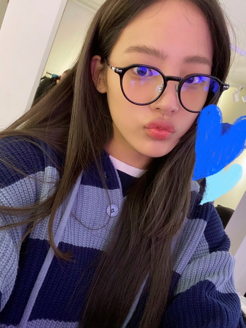 [잡담] 뉴진스 민지 코는 입술한테 사과 언제 함? | 인스티즈