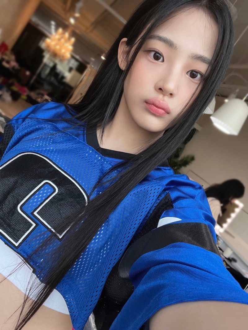 [잡담] 뉴진스 민지 코는 입술한테 사과 언제 함? | 인스티즈