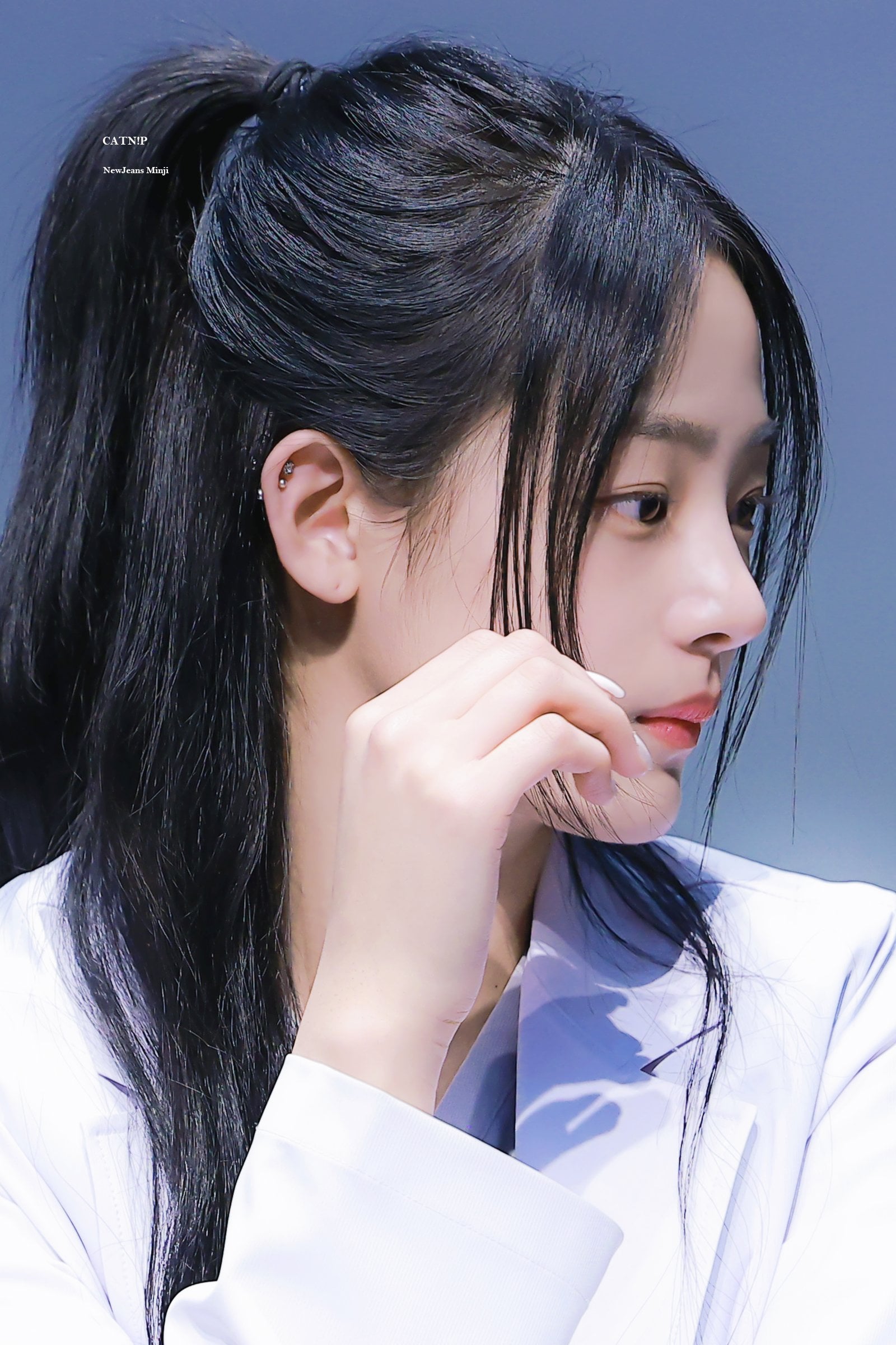 [잡담] 아니 민지 이렇게 생겨서 피어싱 많은거 너무 설렘 하.. | 인스티즈