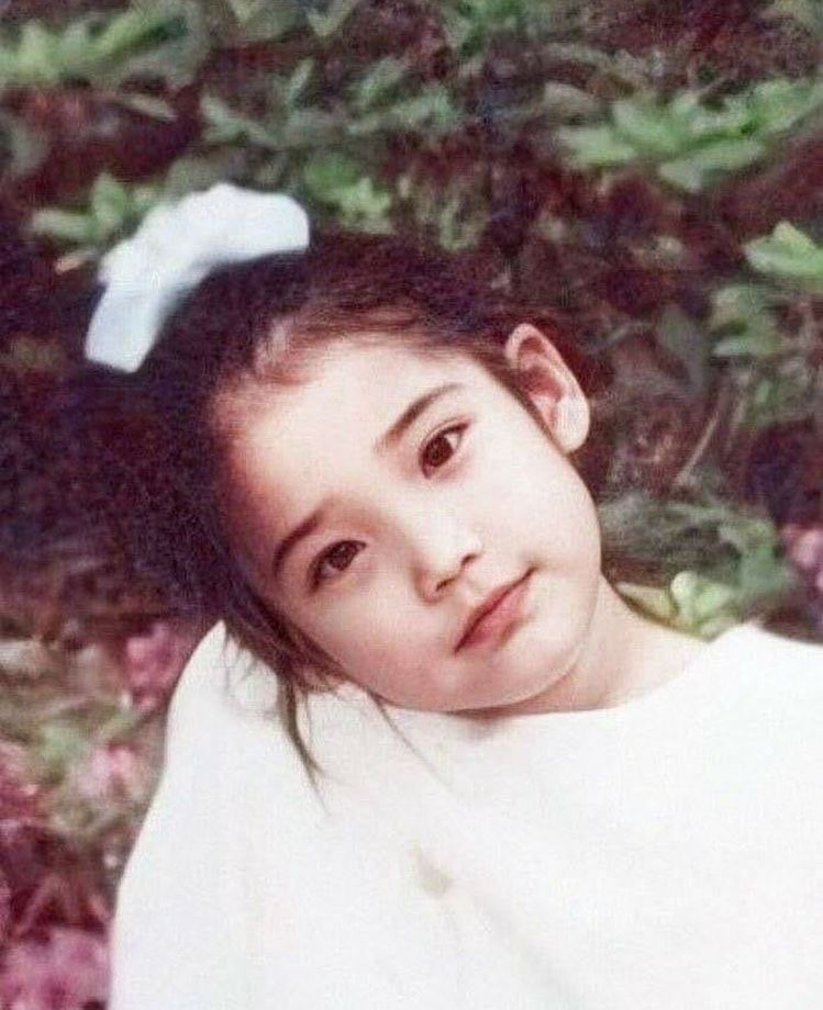 [잡담] 아이유 어릴 때 너무 귀여움ㅠㅠㅠ | 인스티즈