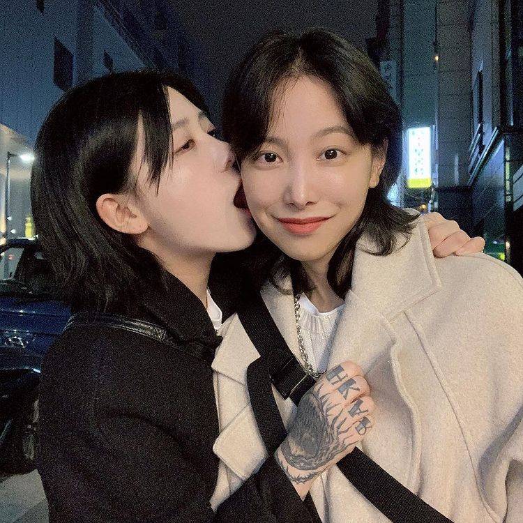 와 알고리즘 떠서 영상 정주행 중인데 이분 진짜 내가 봤던 사람 중에 젤 매력있고 예쁨 | 인스티즈