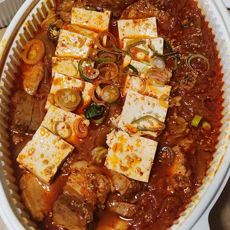 아 7시간만에 김치찜 다시 먹는거 에바임...?? | 인스티즈