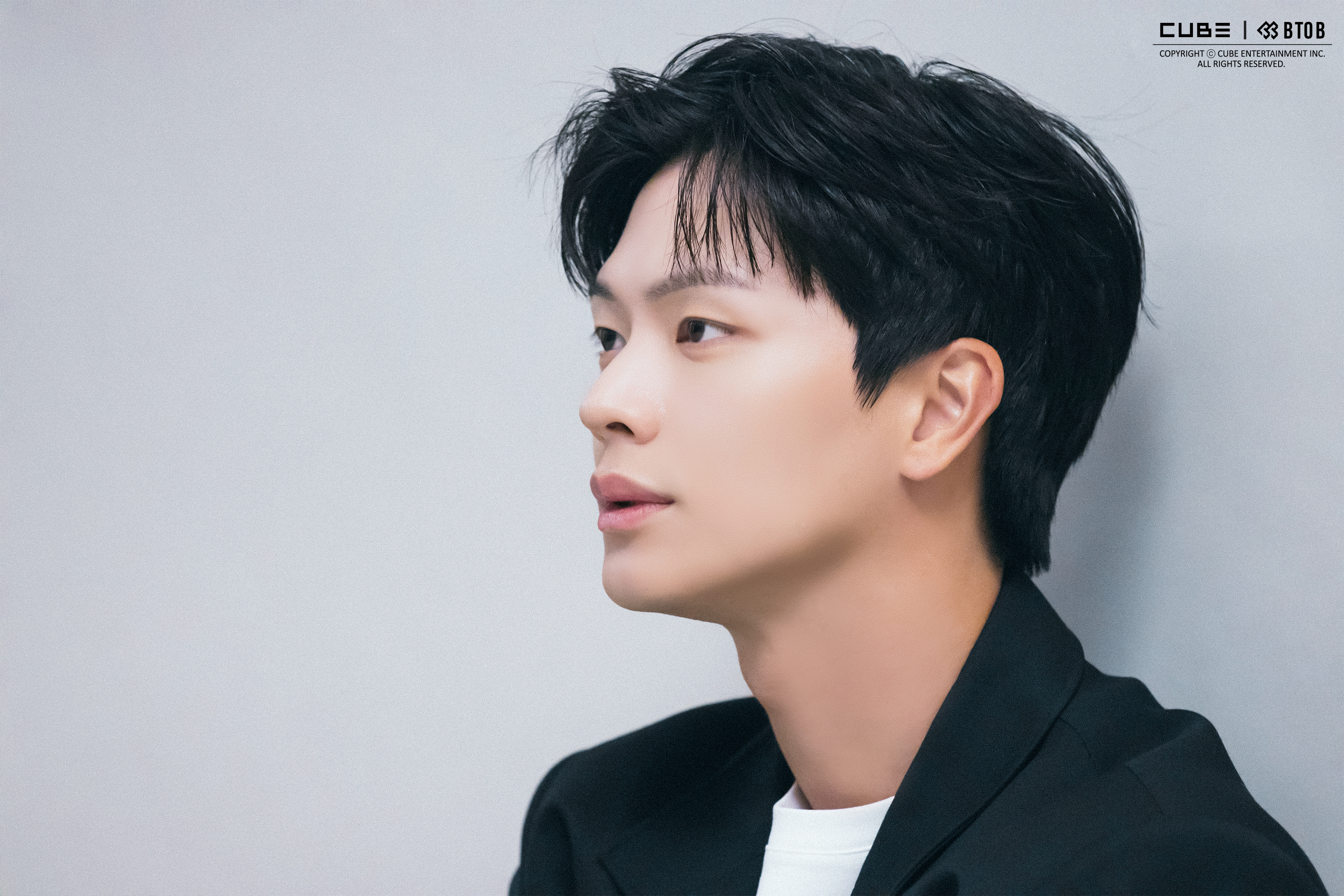 [잡담] 육성재 프로필 비하인드 떴는데 좀 심하다 | 인스티즈