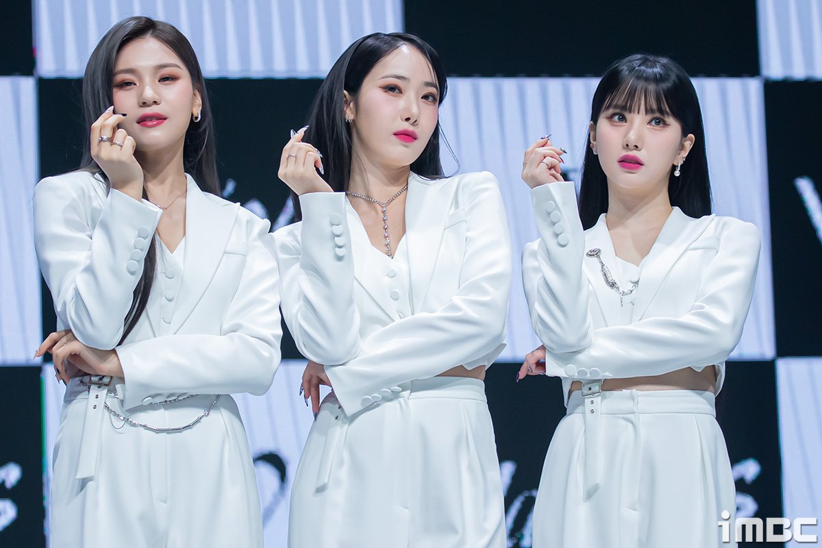 [잡담] 비비지 오늘 기자쇼케 착장 너무좋ㅎ아 | 인스티즈