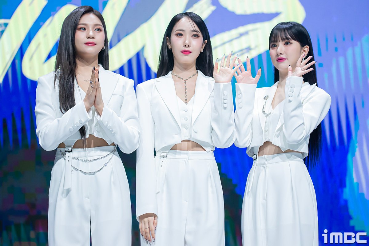 [잡담] 비비지 오늘 기자쇼케 착장 너무좋ㅎ아 | 인스티즈