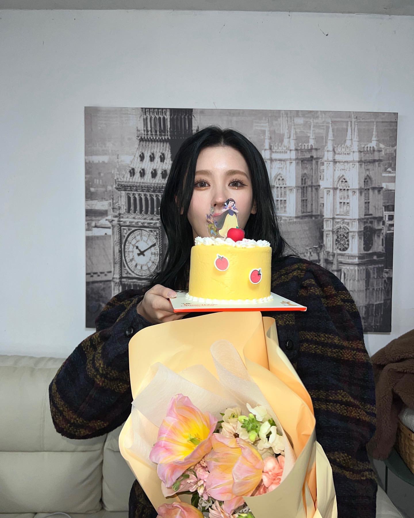 [잡담] 흑발 미연 진짜 너무 예쁘잖아 | 인스티즈