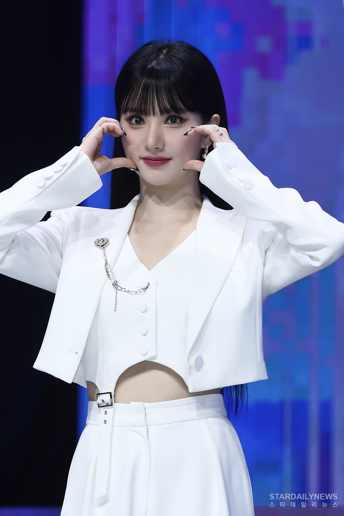 [잡담] 헐 비비지 은하 오늘 스타일링이 퍼컬인가..??? | 인스티즈