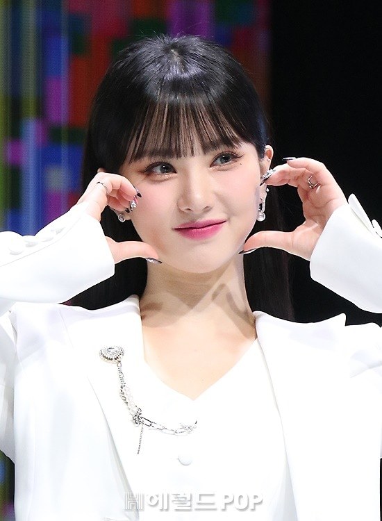 [잡담] 헐 비비지 은하 오늘 스타일링이 퍼컬인가..??? | 인스티즈