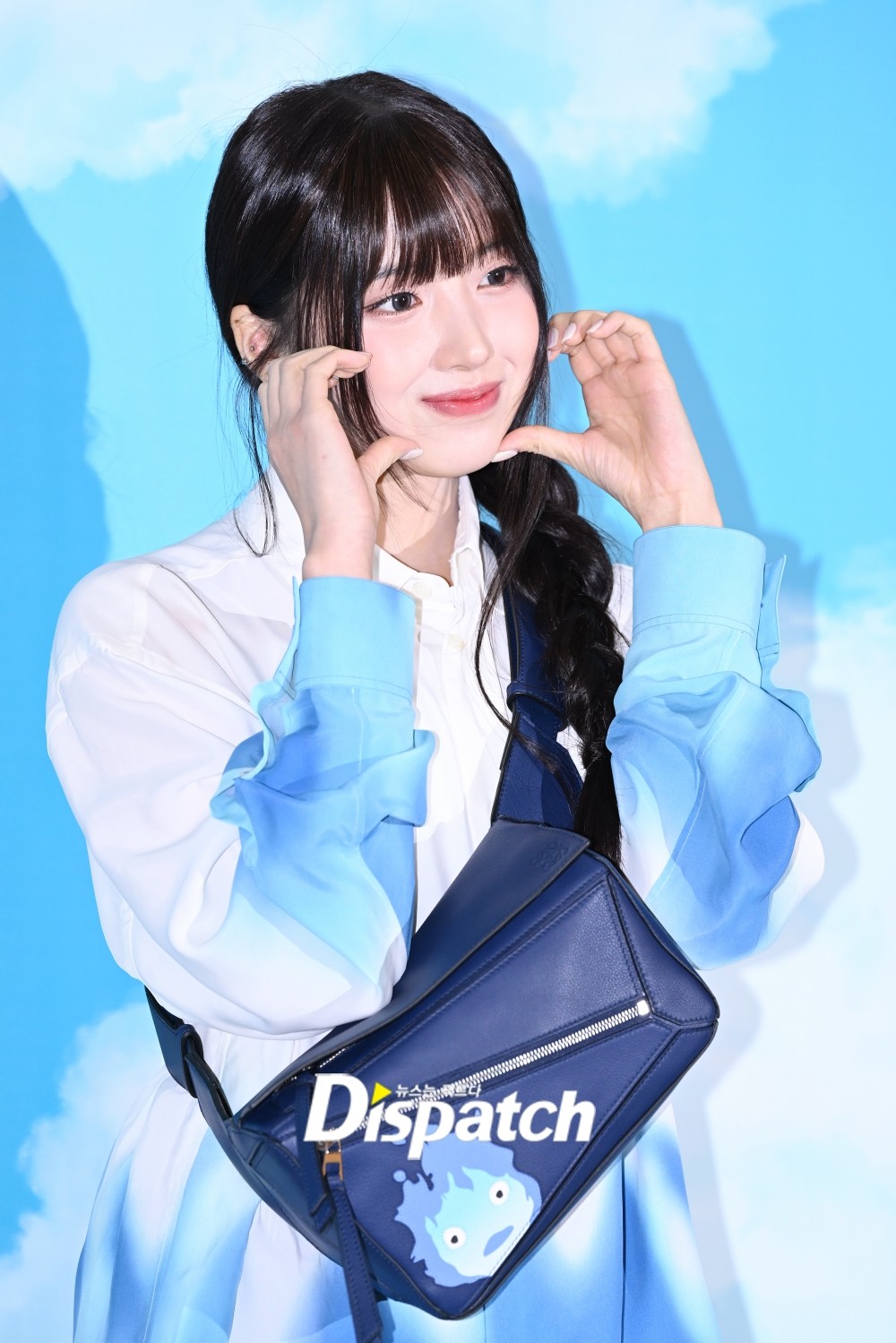 [잡담] 지우 오늘 너무 예쁘고 귀여워서 기사사진 많이 주움 | 인스티즈