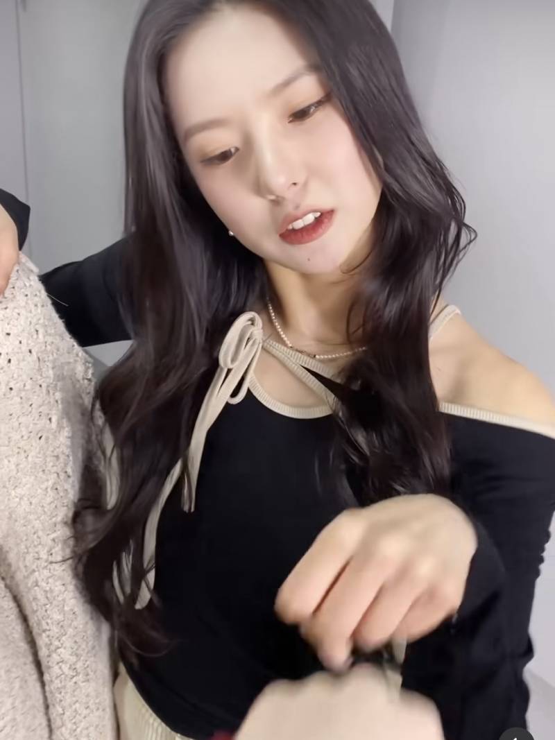 [잡담] 케플러 유진 이 옷 정보 아는 사람🥹!!! | 인스티즈