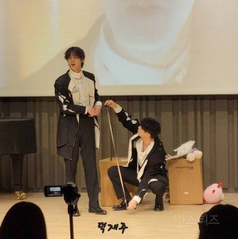 다리 짧은 사람들 기만 하는 남자 아이돌 | 인스티즈