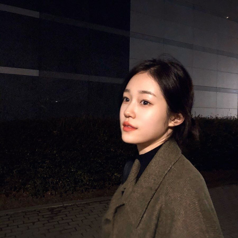 [잡담] 노윤서 되게 일반인일때랑 데뷔후 구분안된다ㅋㅋㅋ | 인스티즈