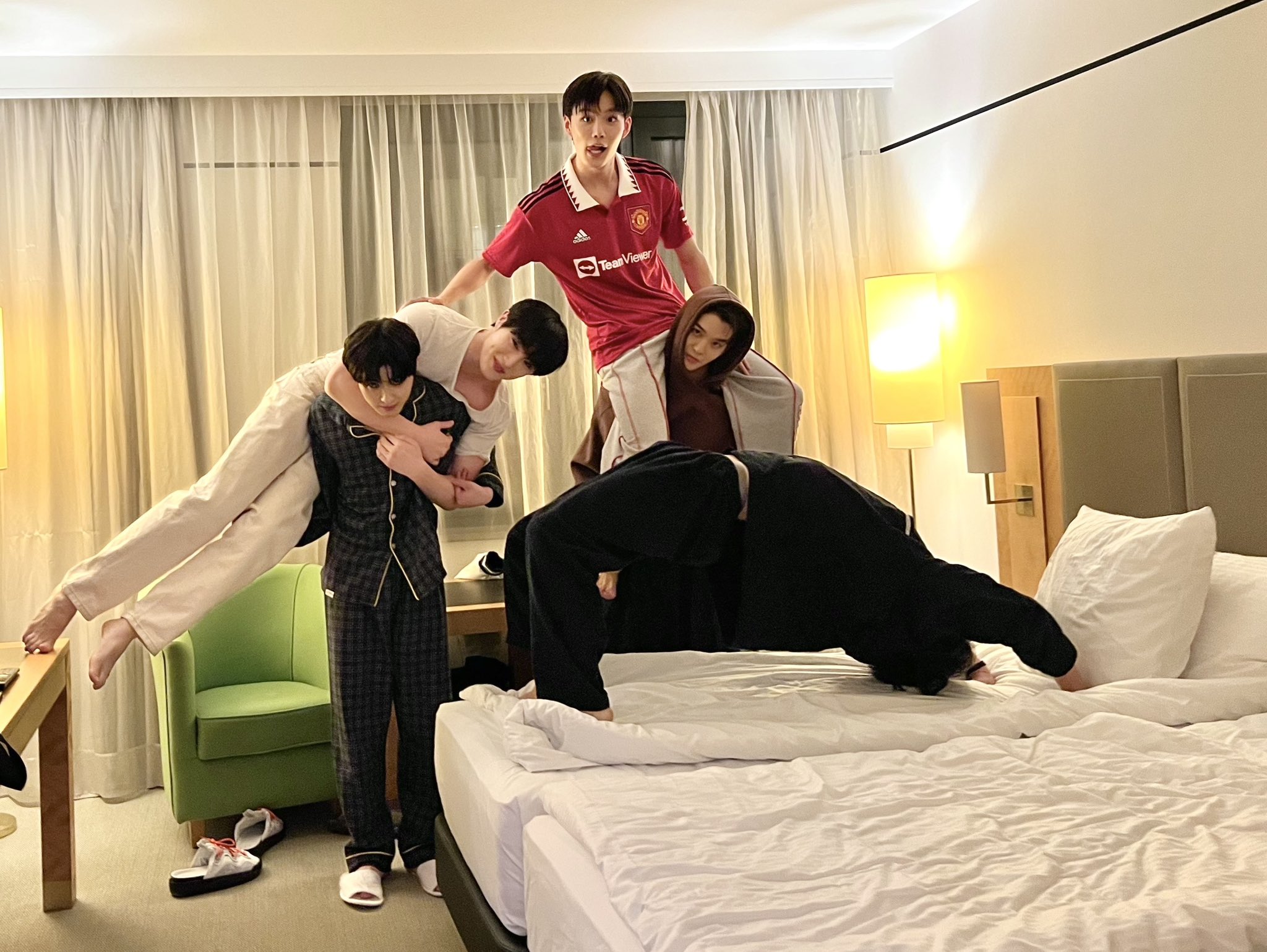 [잡담] 씨아이엑스 봐라 | 인스티즈