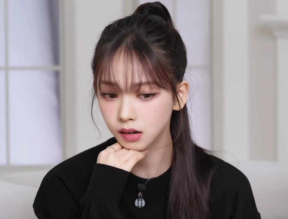 [잡담] 카리나 얼굴 더 작아진거같은데 | 인스티즈