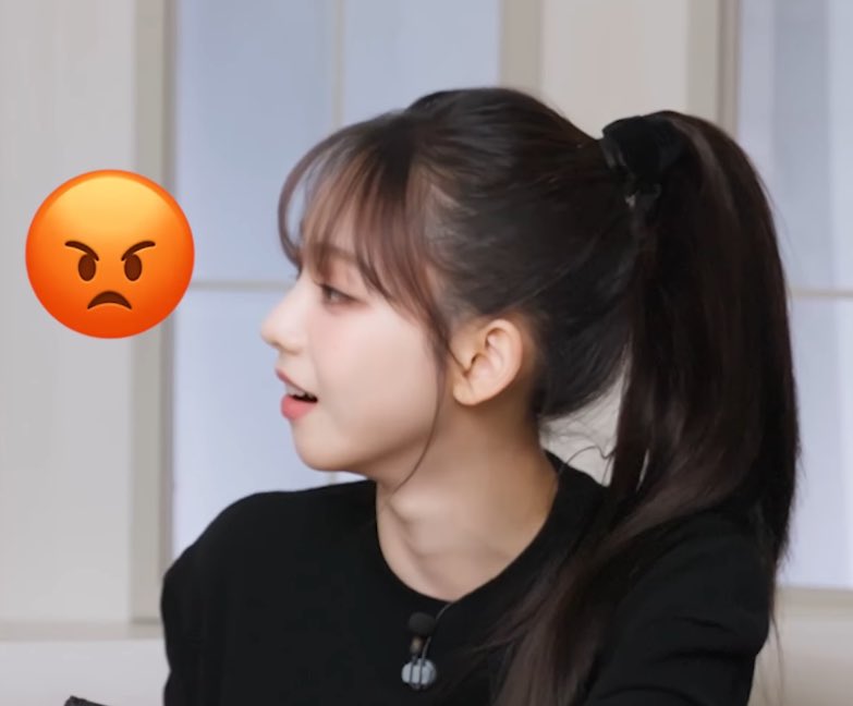 [잡담] 카리나 얼굴 더 작아진거같은데 | 인스티즈