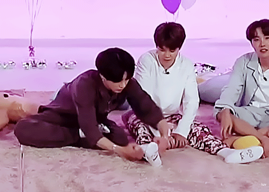 [잡담] 방탄 지민 정국이 키우는 느낌 들어서 좋다 했었는데 | 인스티즈