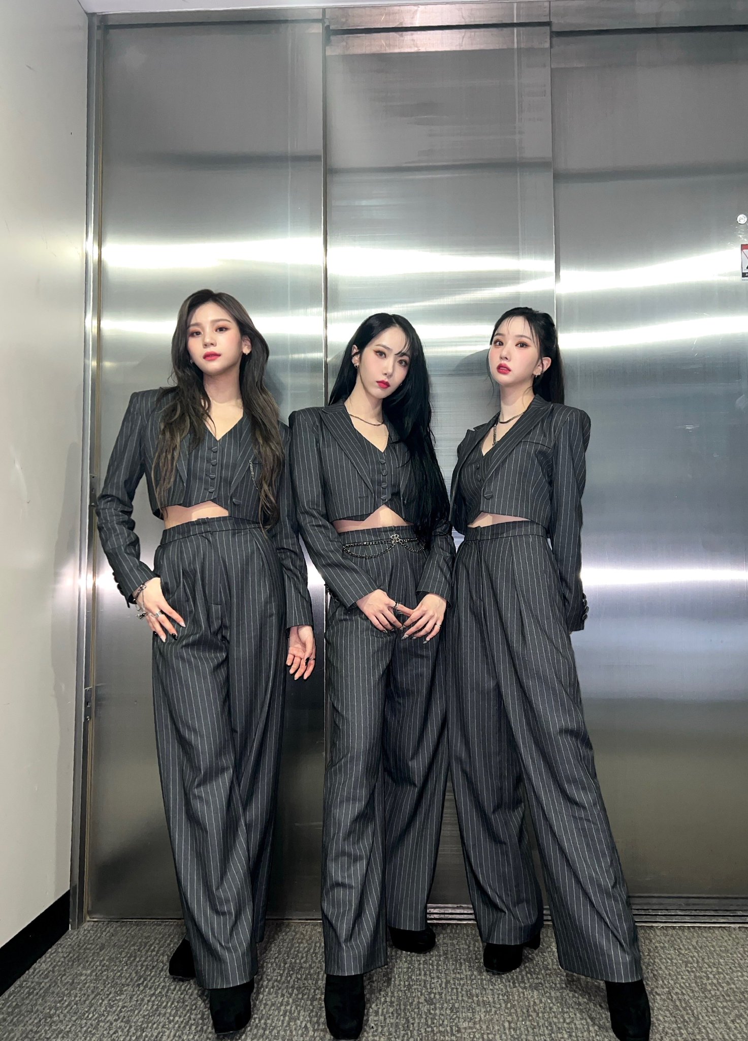 [잡담] 비비지 음방 ootd 올려주는데 헤메코 다 너무 예쁨..🥹 | 인스티즈
