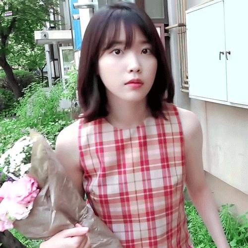 [잡담] 아이유 새 드라마 시놉 보고 계속 생각나는 앨범 | 인스티즈