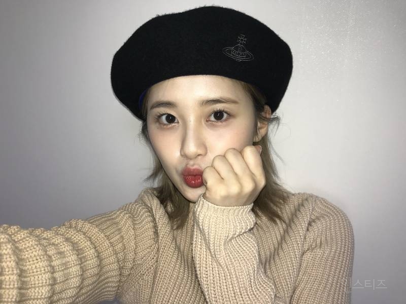 예쁘다는 반응 많은 단발 머리 베레모 착장 | 인스티즈