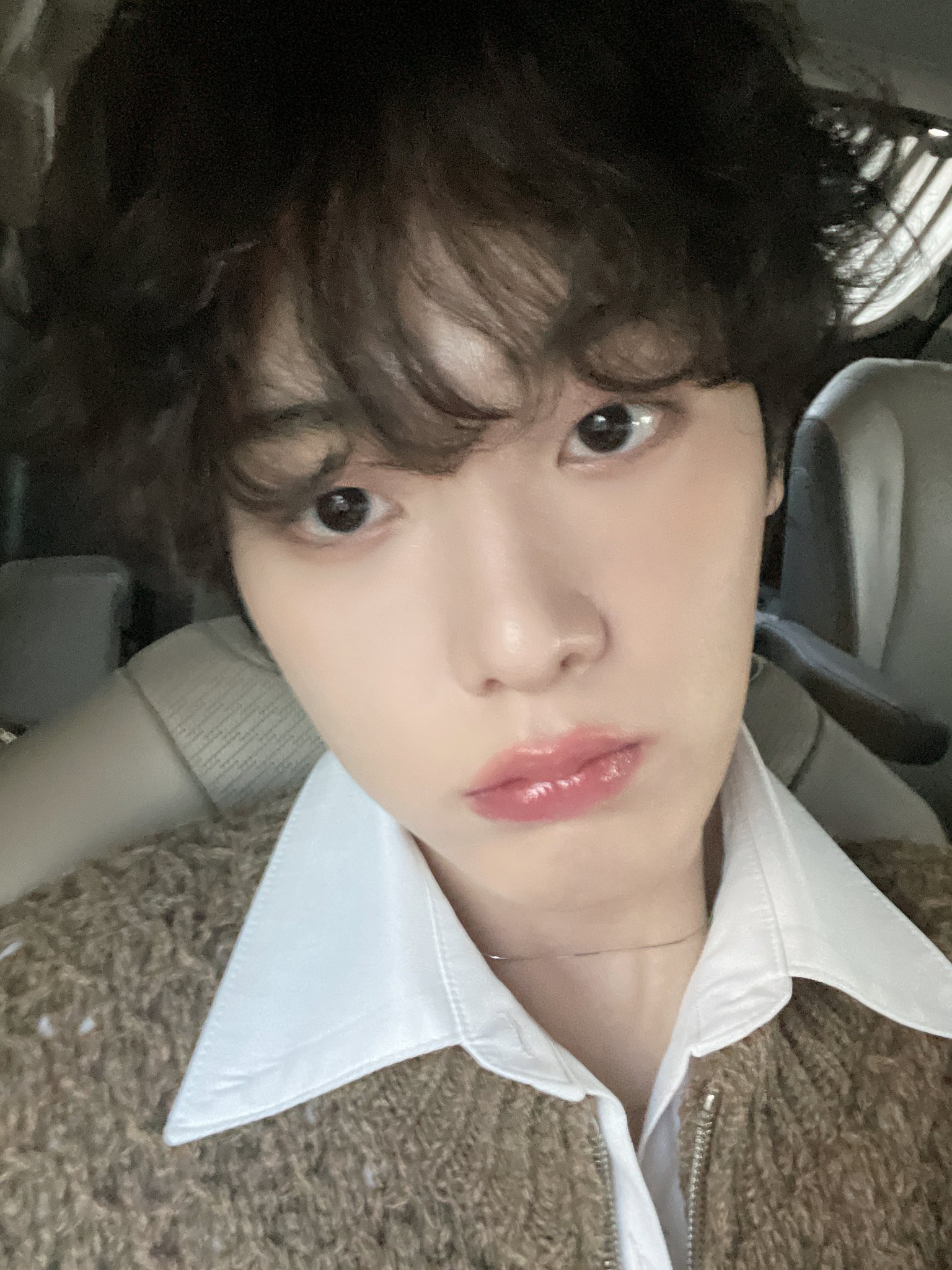 [잡담] 산하 이 날 립 정보 알고 싶다 너무 예뻐 | 인스티즈