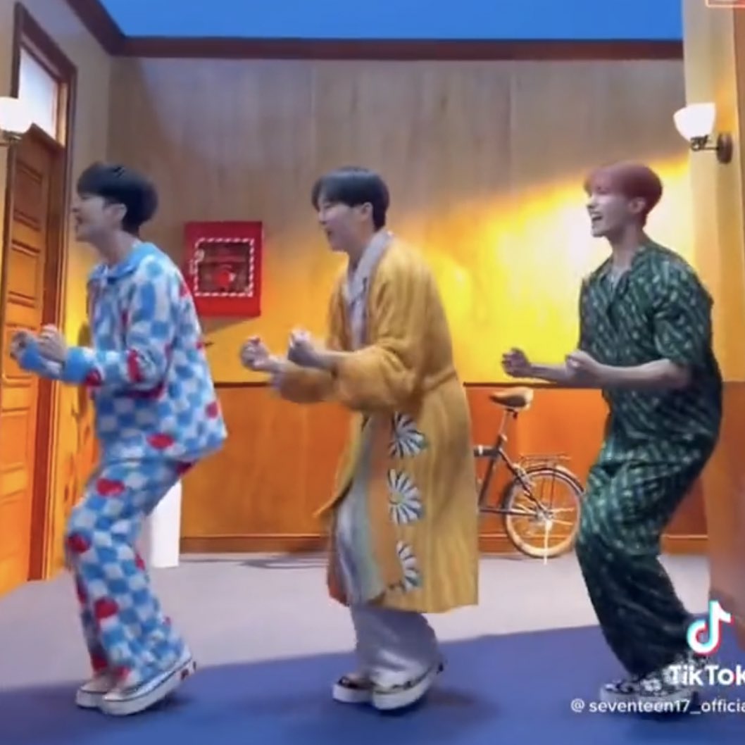 [잡담] 아니 세븐틴은 키도 다 다르면서 이런건 대체 어떻게 맞추는거임ㅋㅋㅋㅋㅋㅋㅋㅋㅋ | 인스티즈