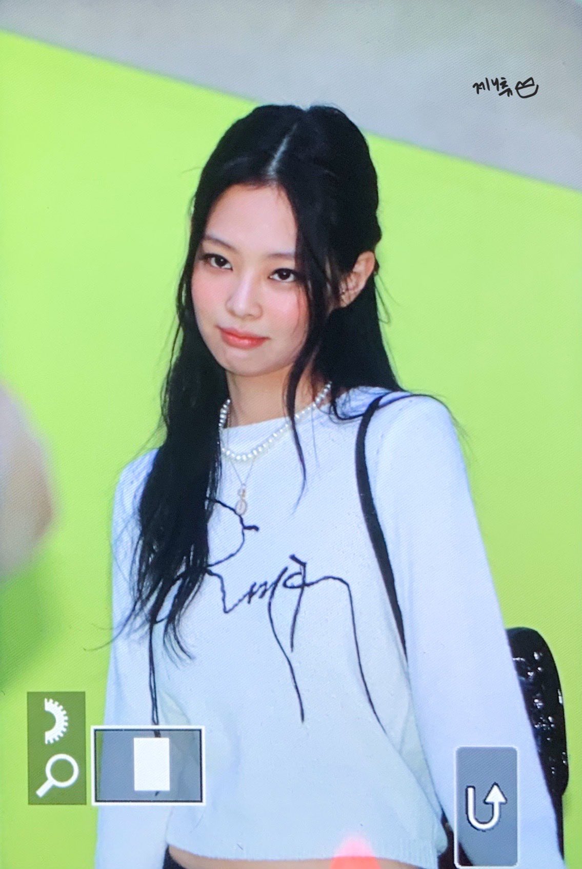 [잡담] 제니 이 날 스타일링 메이크업 미쳤다 진짜 | 인스티즈