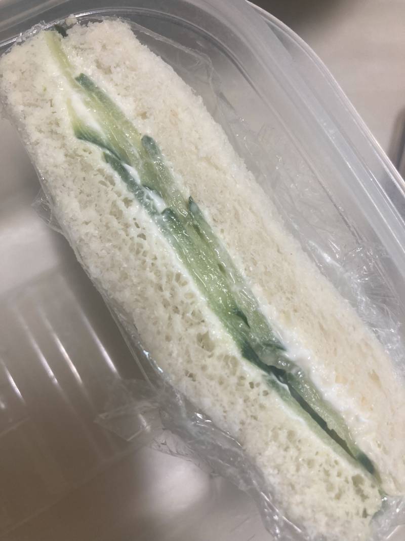 오이 샌드위치 진짜 미쳤다..... 오이 좋아하는 사람들 당장 만들어먹어 | 인스티즈