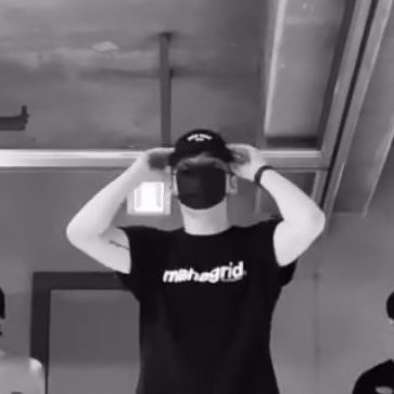 [잡담] 성한빈 타투 있었네 | 인스티즈