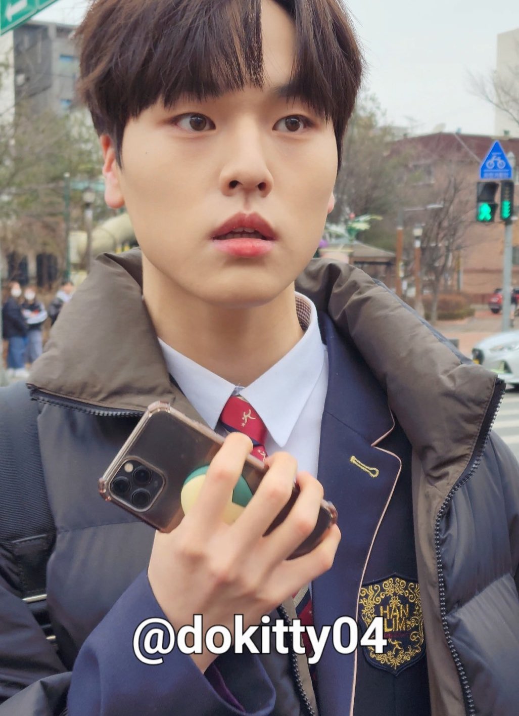 [잡담] 얘들아........ 남도현 오늘 졸업하는데 얼굴좀봐............ | 인스티즈