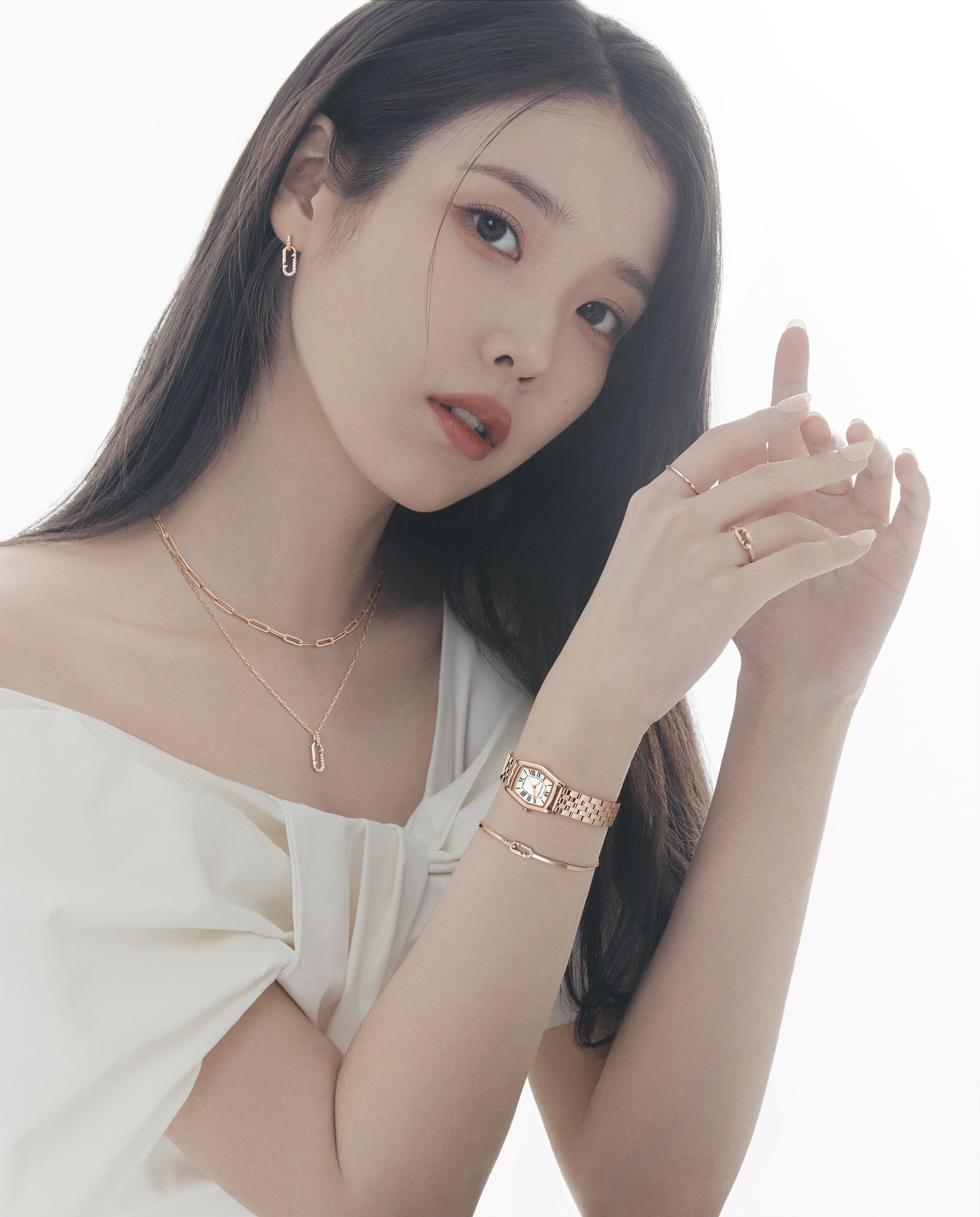 [잡담] 방금 뜬 아이유 사진 엄청나다 | 인스티즈