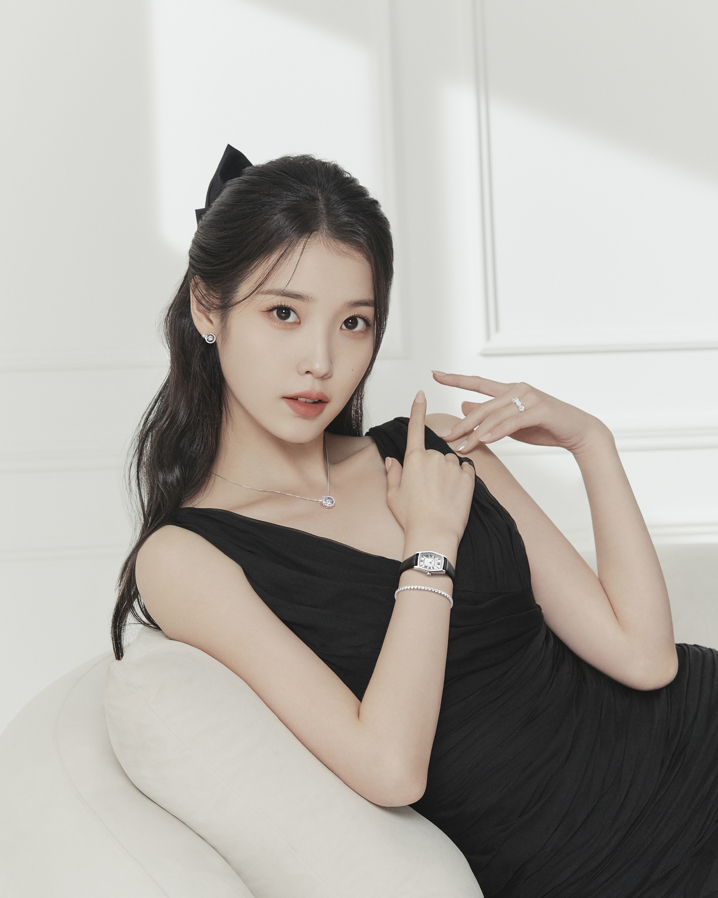 [잡담] 방금 뜬 아이유 사진 엄청나다 | 인스티즈