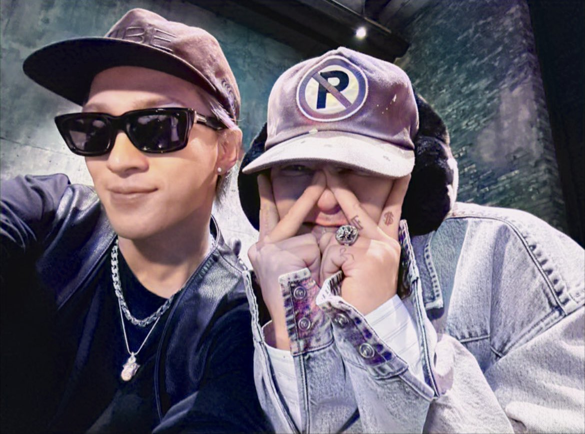 [잡담] 지디 태양 셀카 뜸ㅠㅠ이 88이들아ㅠㅠㅠ😭😭💛 | 인스티즈