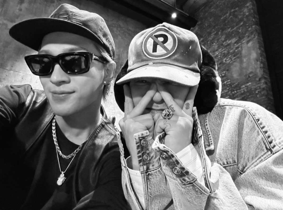 [잡담] 지디 태양 셀카 뜸ㅠㅠ이 88이들아ㅠㅠㅠ😭😭💛 | 인스티즈