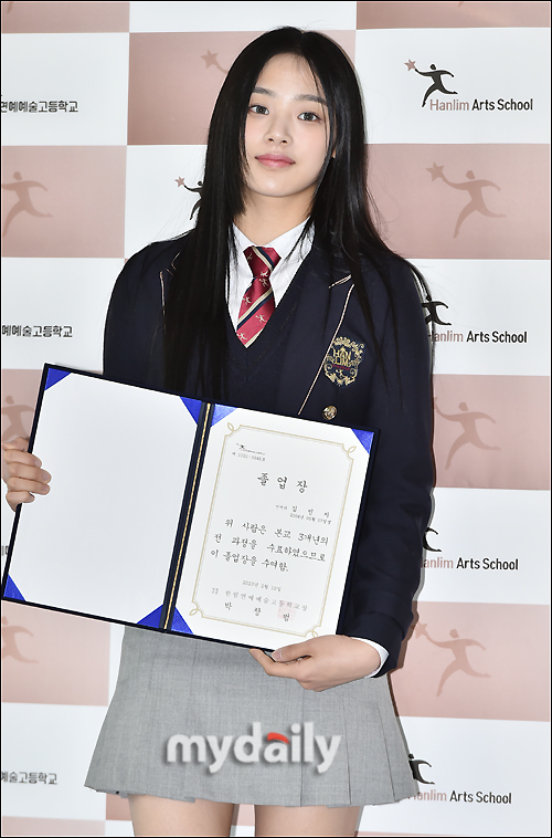 [잡담] 민지 졸업 지금 보는데 ㄹㅈㄷ 학교괴담 같음 | 인스티즈