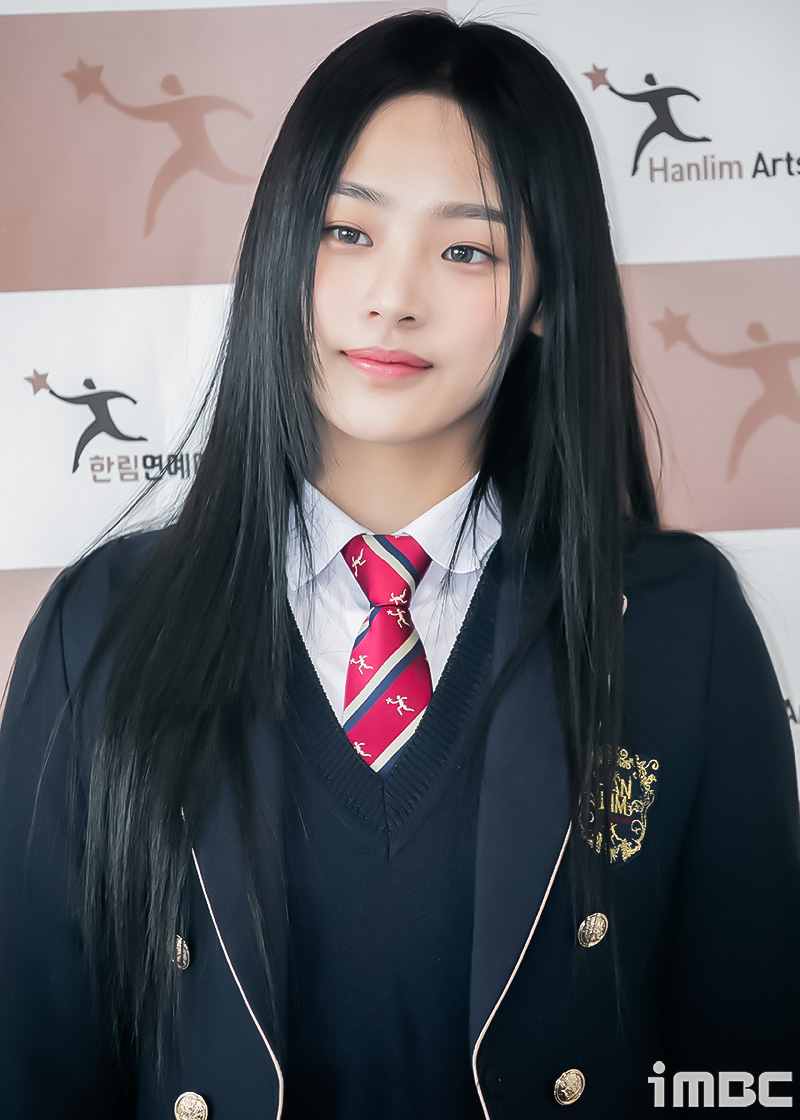 [잡담] 민지 졸업 지금 보는데 ㄹㅈㄷ 학교괴담 같음 | 인스티즈
