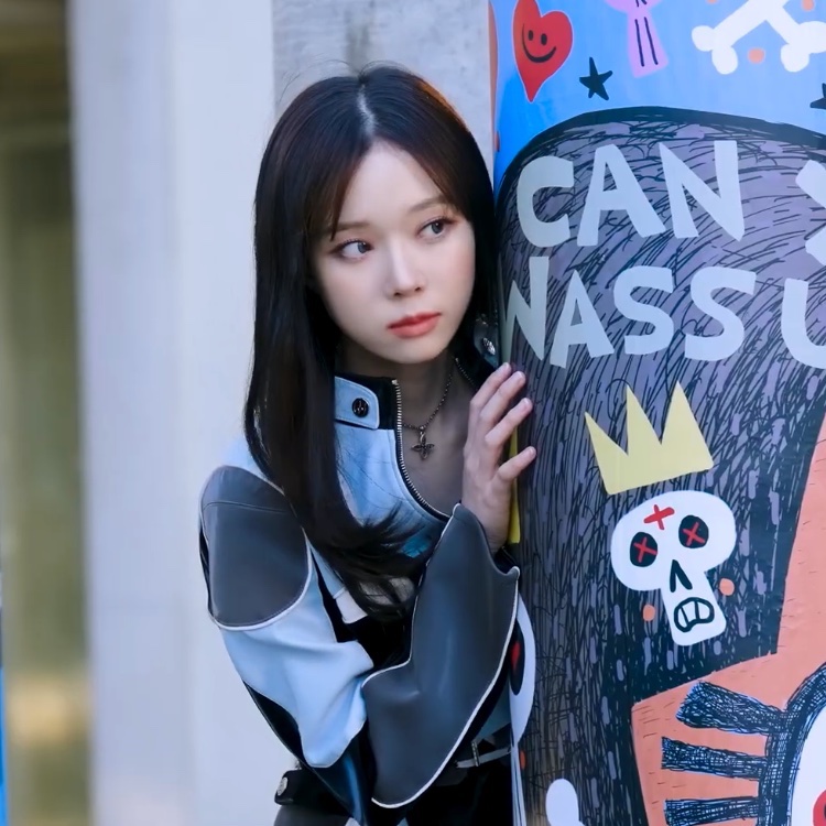 [잡담] 어제 오늘 올라온 에스파 윈터 너무나도 초면 얼굴ㅋㅋㅋ | 인스티즈