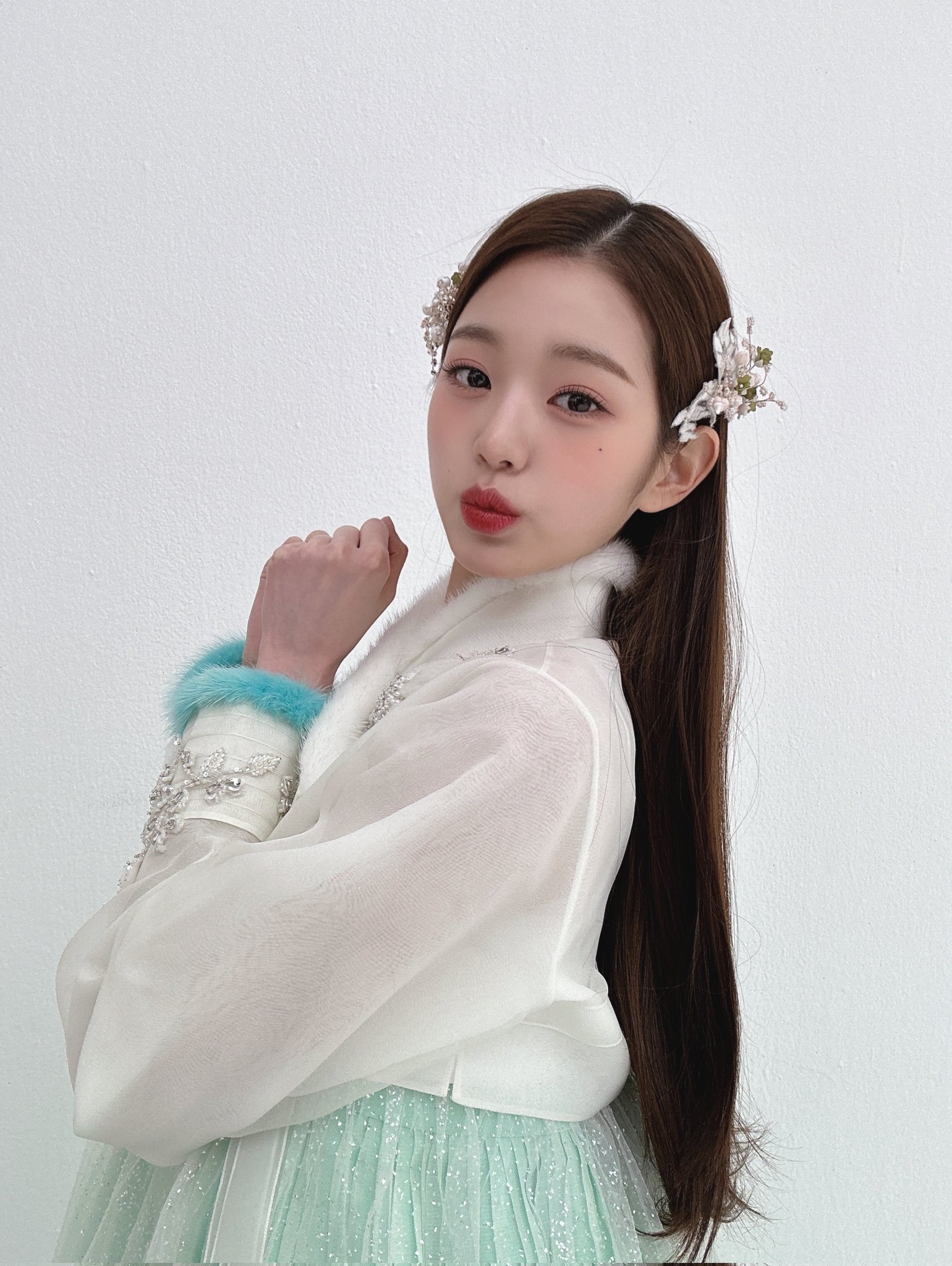 [잡담] 원영이 이거 톤다운 한거 맞나? | 인스티즈